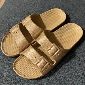 Freedom Moses 39-40 Multi Glitter Gold Slides